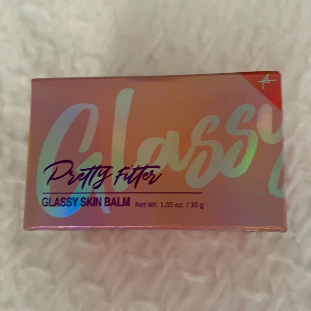 Pretty Fitter Glassy skin balm